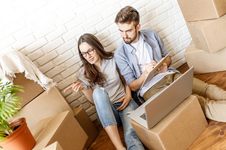 Making a moving to-do list will eliminate your moving stress.