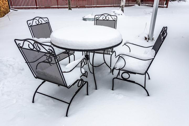 Storing Patio Furniture In Winter, How To Tarp Outdoor Furniture For Winter