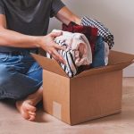How to Pack Clothes for Moving: 8 Guidelines